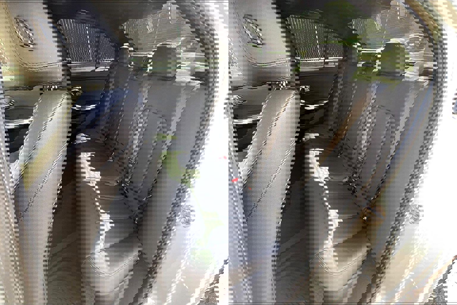 Used 2019 BMW 330i Sedan w/ Convenience Package image 25