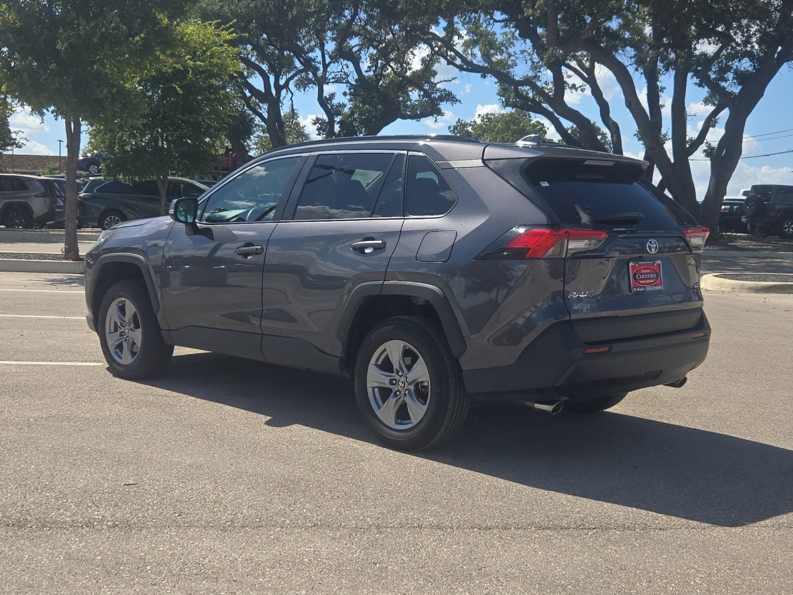 Used 2024 Toyota RAV4 XLE FWD image 3