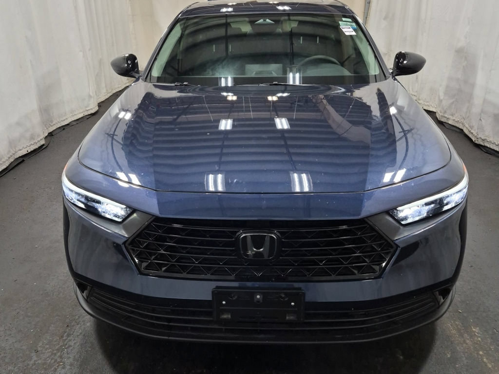 Used 2025 Honda Accord SE image 3