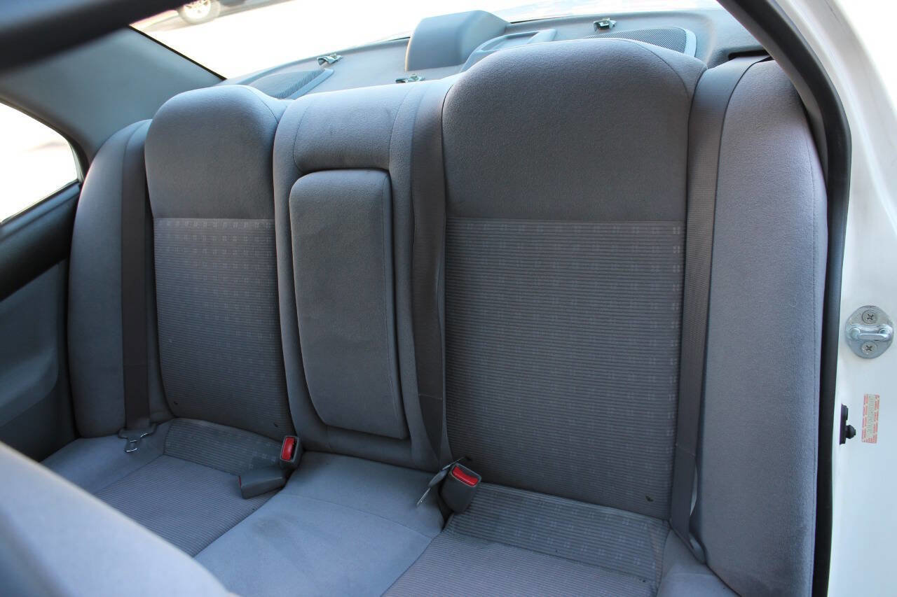 Used 2004 Mitsubishi Lancer ES image 25