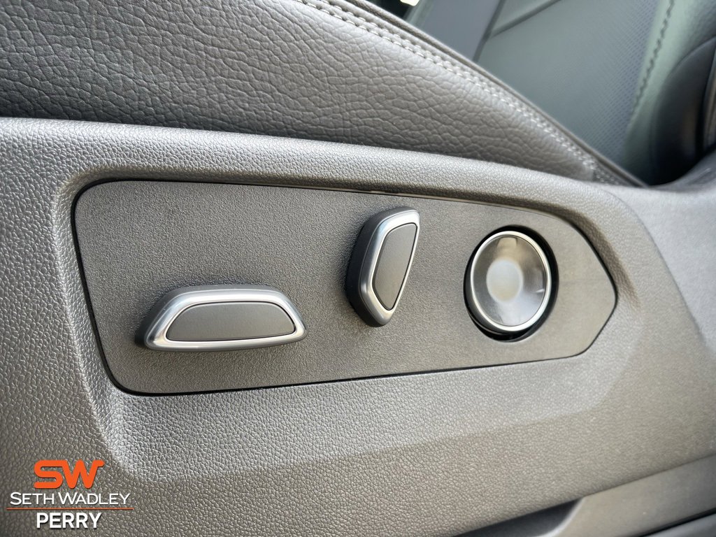 New 2025 GMC Sierra 2500 Denali w/ Denali Reserve Package image 13