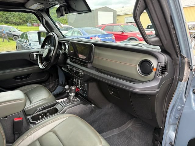 Used 2024 Jeep Gladiator Mojave AWD/4WD image 32