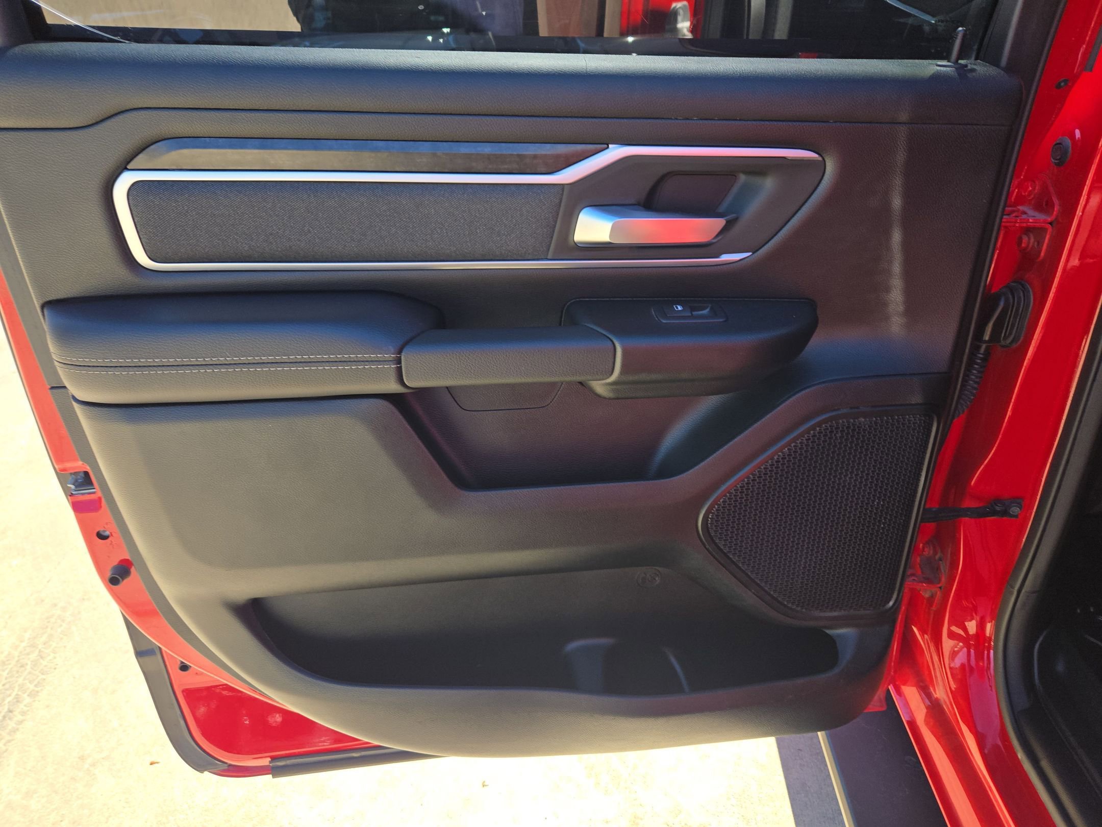 Used 2021 RAM 1500 Big Horn image 14