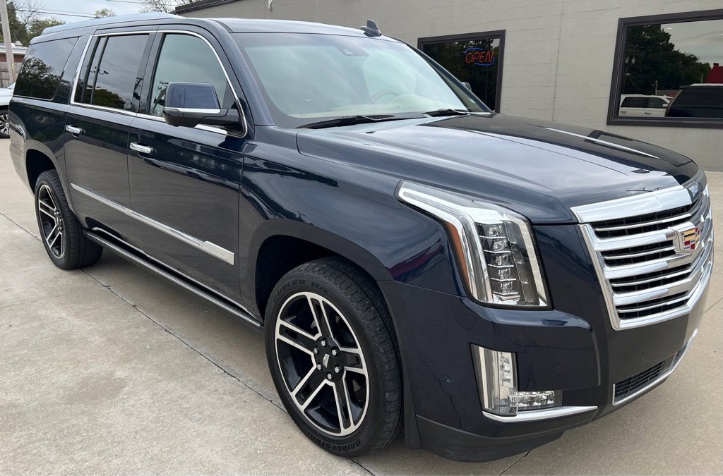 Used 2017 Cadillac Escalade ESV Platinum