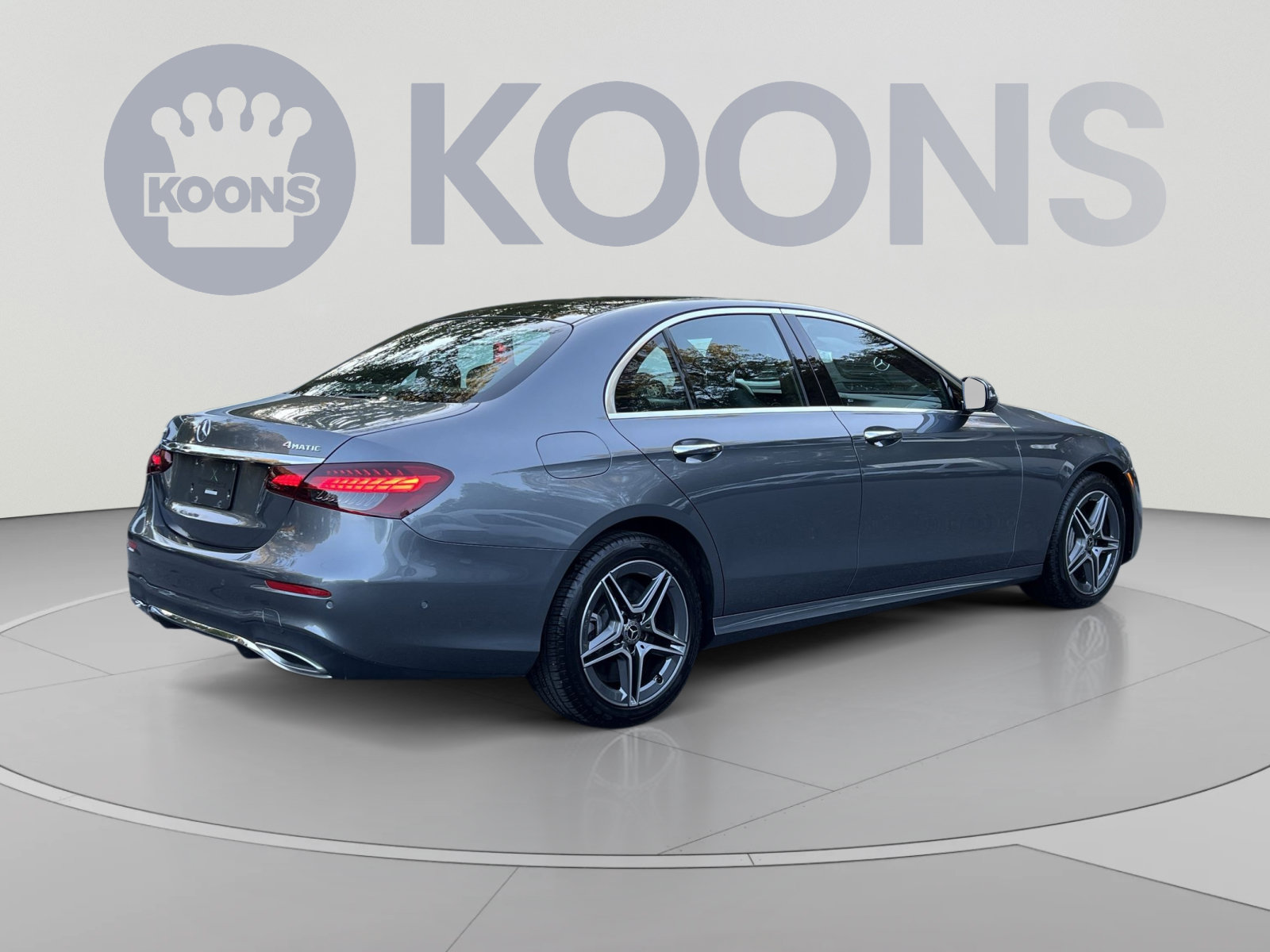 Used 2023 Mercedes-Benz E 450 4MATIC Sedan image 11