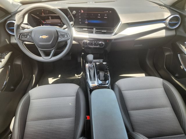 Used 2024 Chevrolet Trax LT FWD image 26