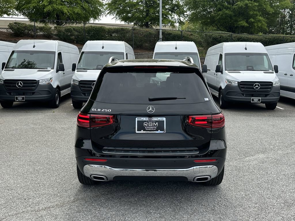 Certified 2025 Mercedes-Benz GLB 250 image 7