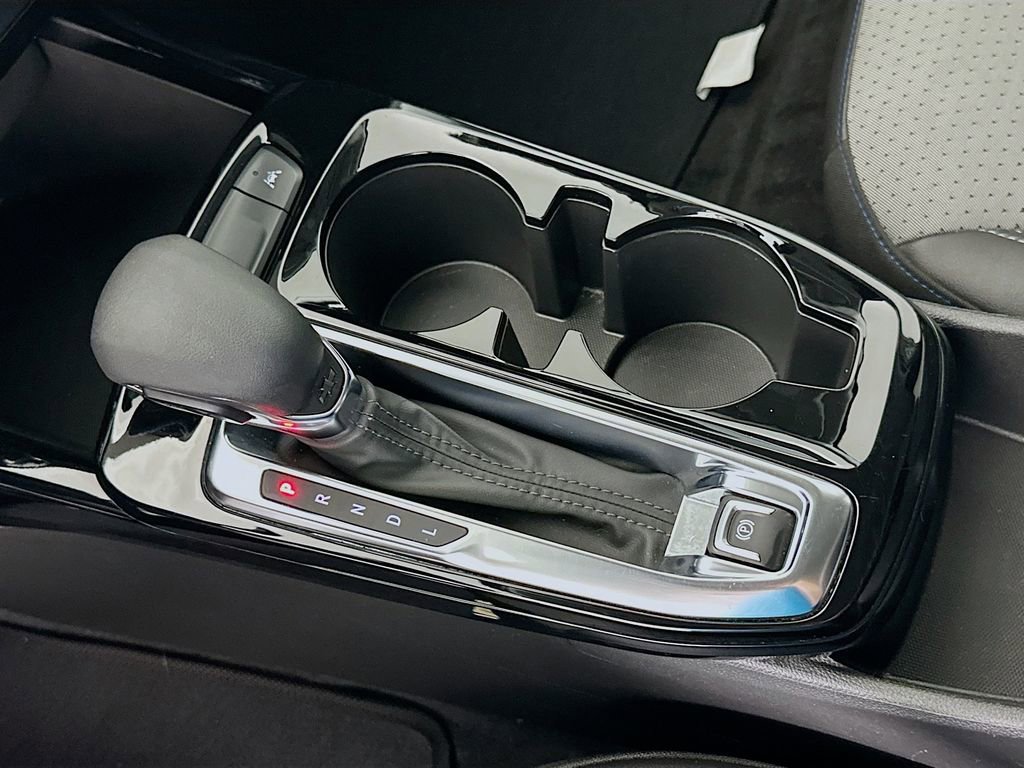 Used 2024 Chevrolet Trax LT image 16