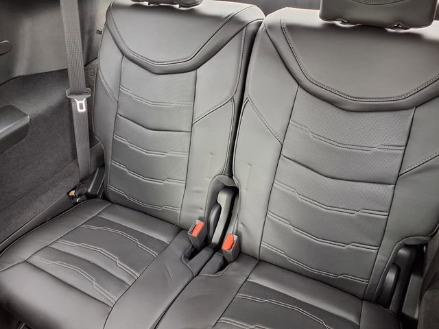 Used 2024 Cadillac XT6 Sport w/ LPO, Onyx Lite Package AWD/4WD image 8