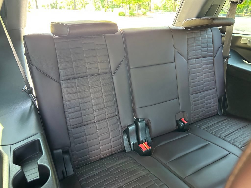 Used 2022 Cadillac Escalade Premium Luxury Platinum RWD image 50