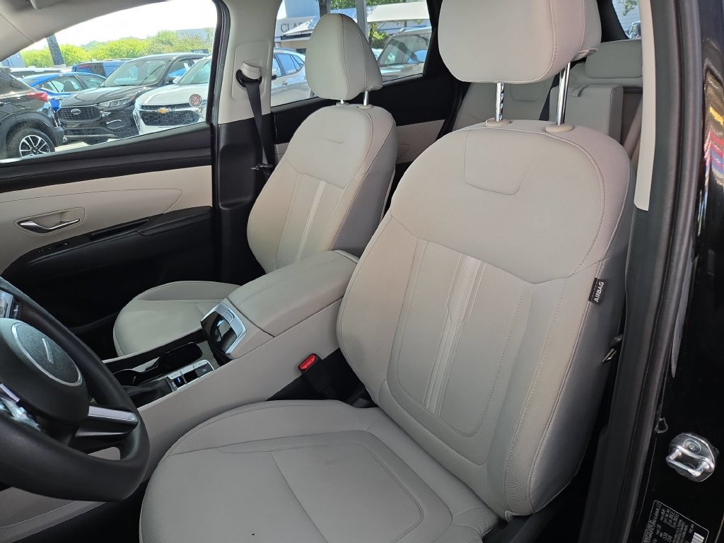 Used 2025 Hyundai Tucson SEL AWD/4WD image 16