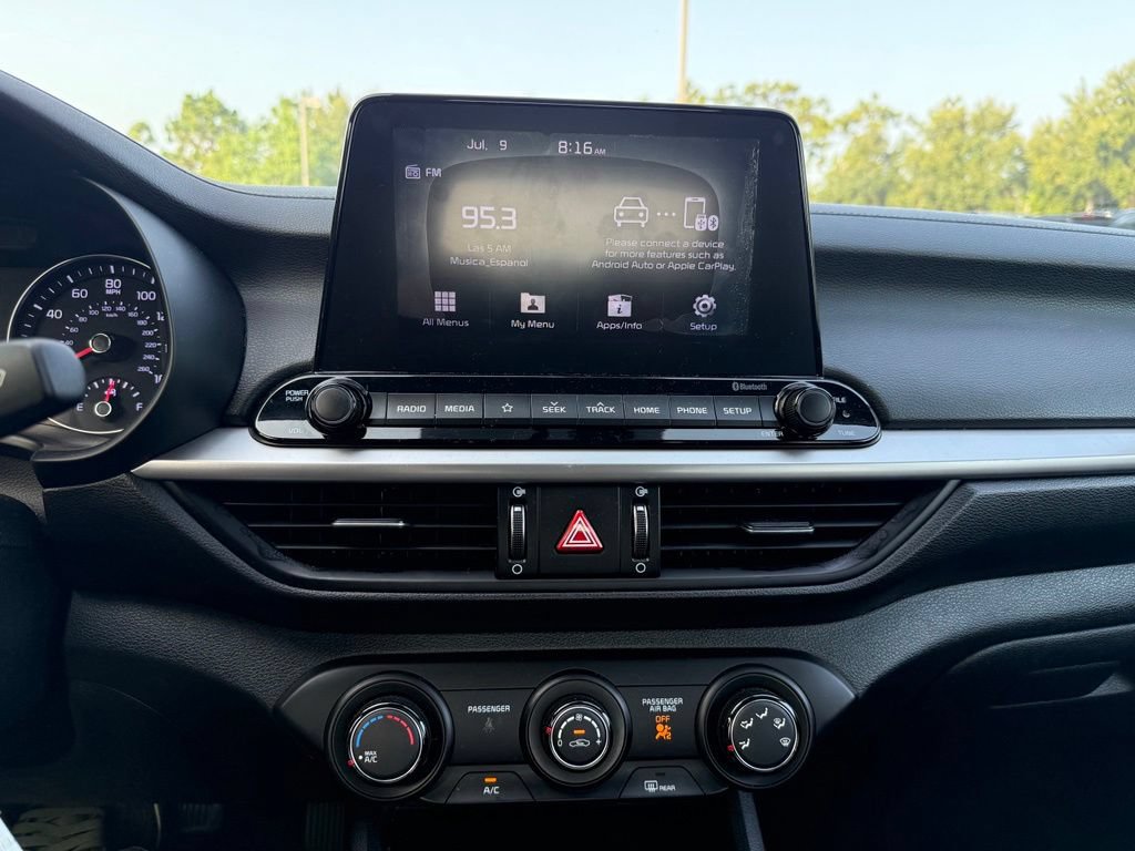 Used 2020 Kia Forte LXS FWD image 21
