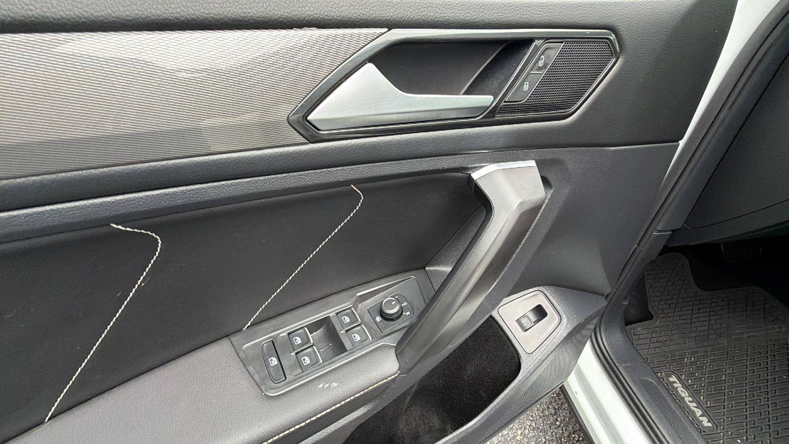 Used 2022 Volkswagen Tiguan SE FWD image 15