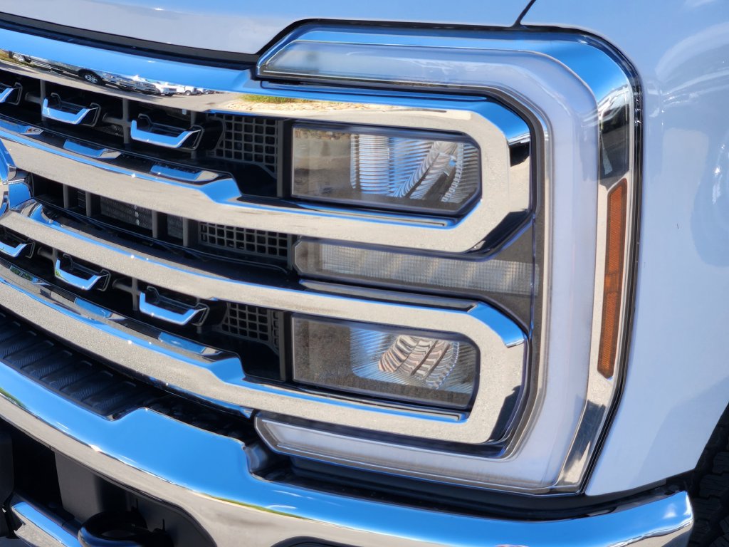 New 2026 Ford F350 Lariat w/ FX4 Off-Road Package AWD/4WD image 9