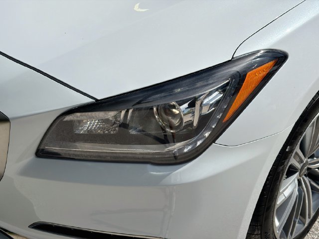 Used 2019 Genesis G80 3.8 RWD image 9