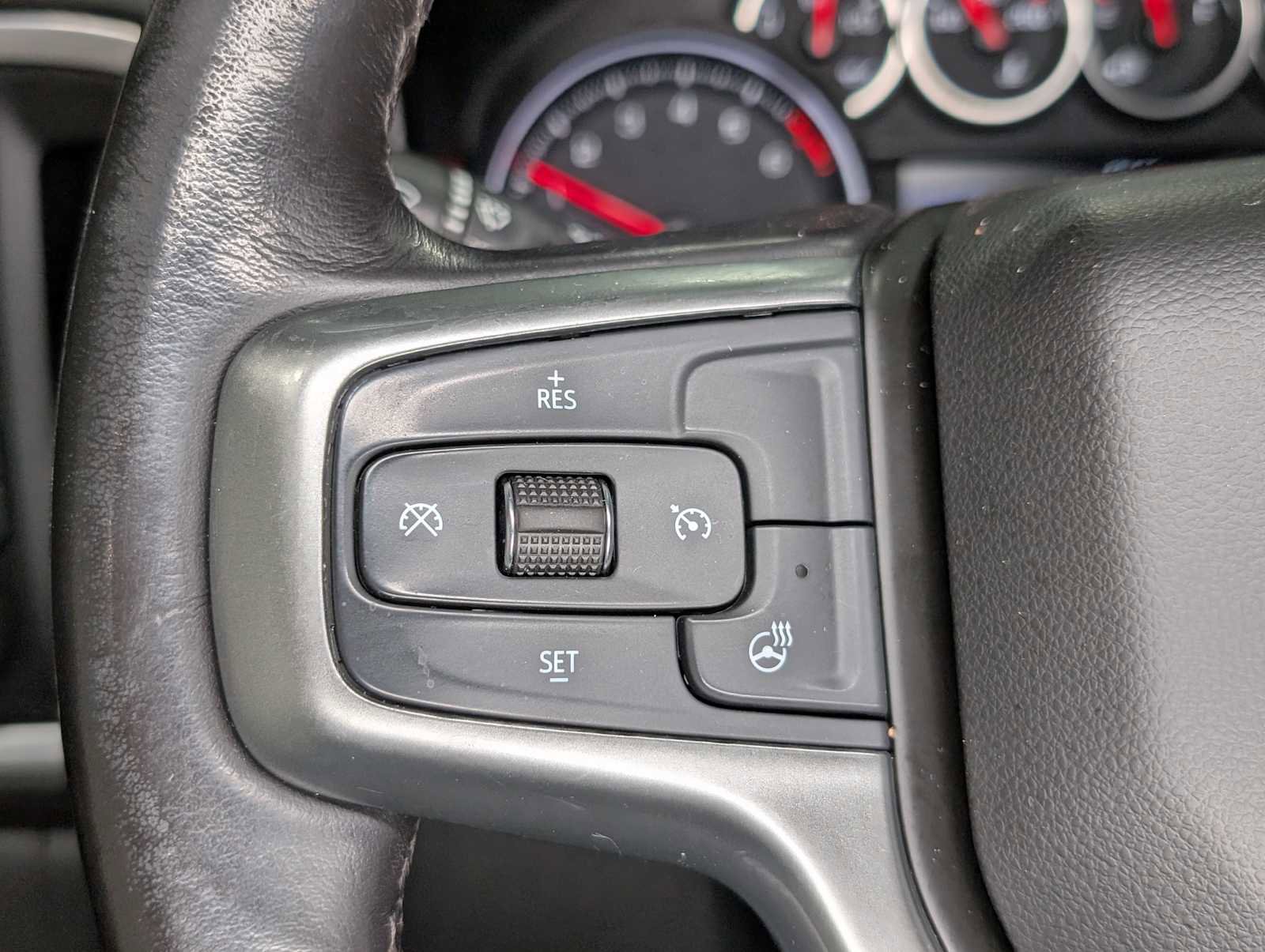 Used 2020 Chevrolet Silverado 1500 RST image 32