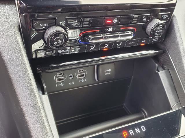 New 2025 Jeep Grand Cherokee Limited image 16