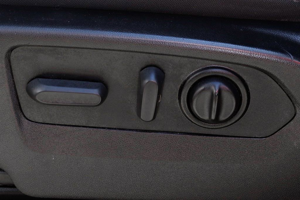 Used 2021 Chevrolet Silverado 1500 RST w/ Z71 Off-Road Package image 18