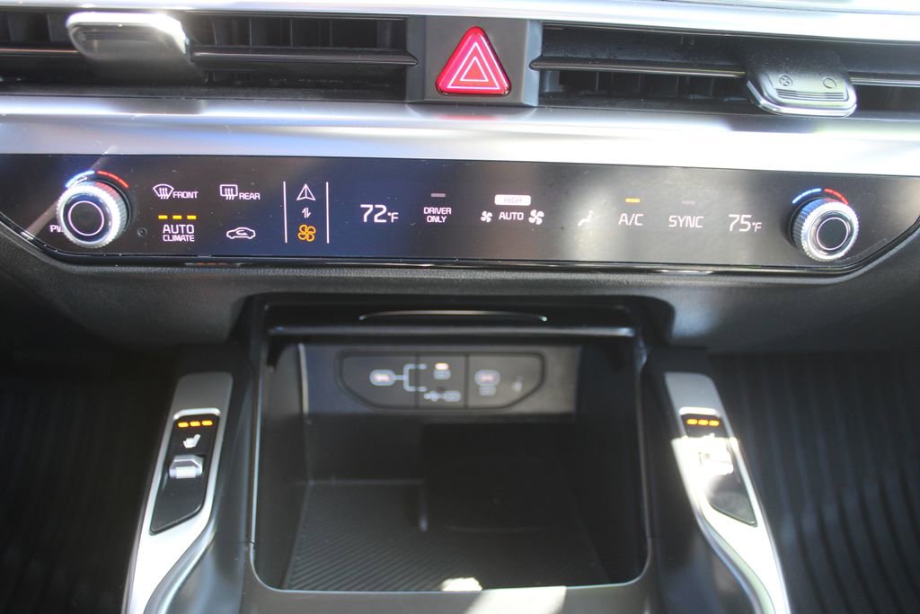 Certified 2025 Kia Sorento EX AWD/4WD image 46