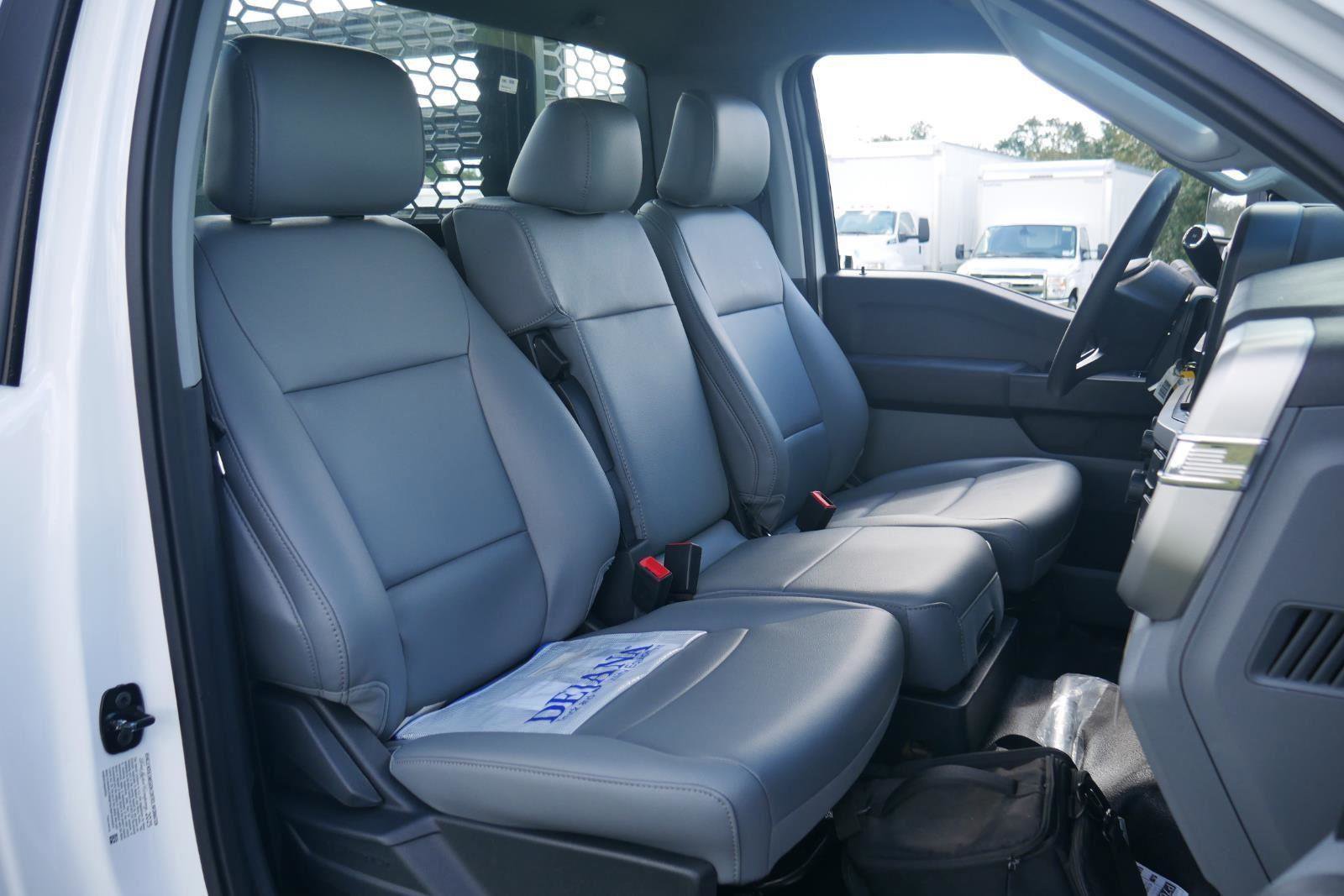 New 2025 Ford F550 2WD Regular Cab Super Duty image 38