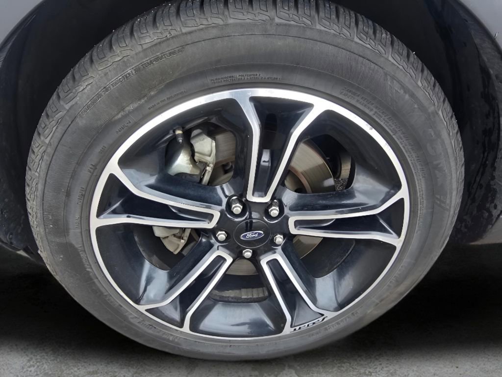 Used 2015 Ford Explorer Sport w/ Equipment Group 401A AWD/4WD image 28