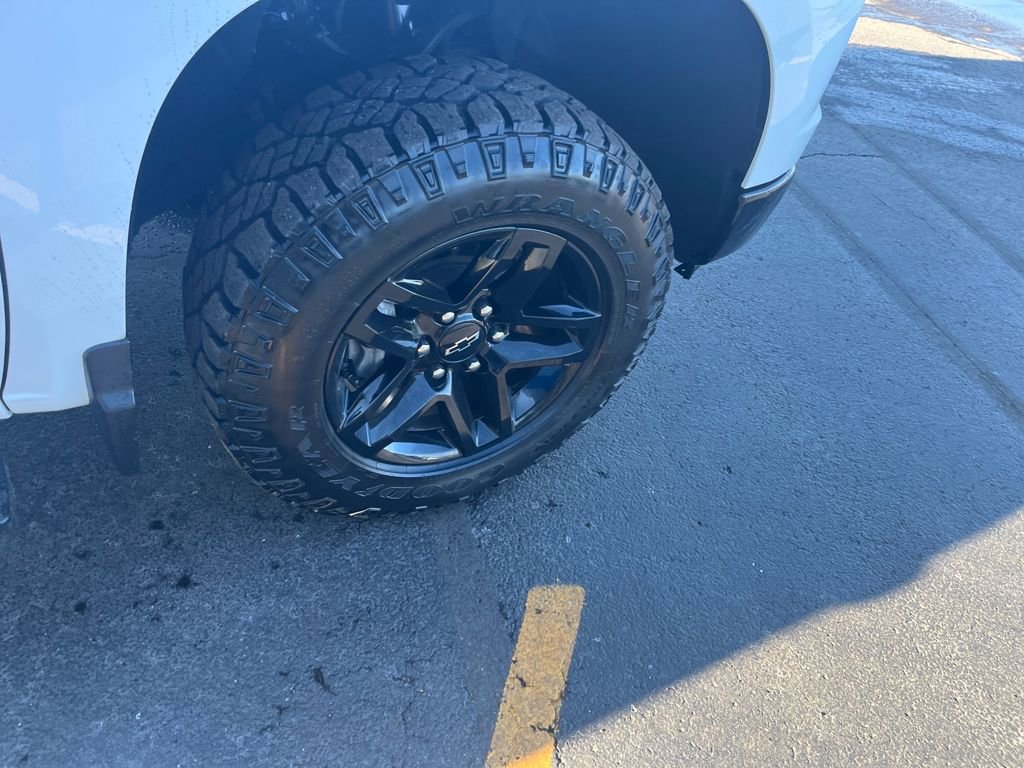 Used 2022 Chevrolet Silverado 1500 Custom Trail Boss image 31