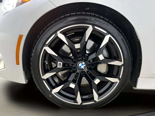 Used 2026 BMW 330i xDrive Sedan AWD/4WD image 98