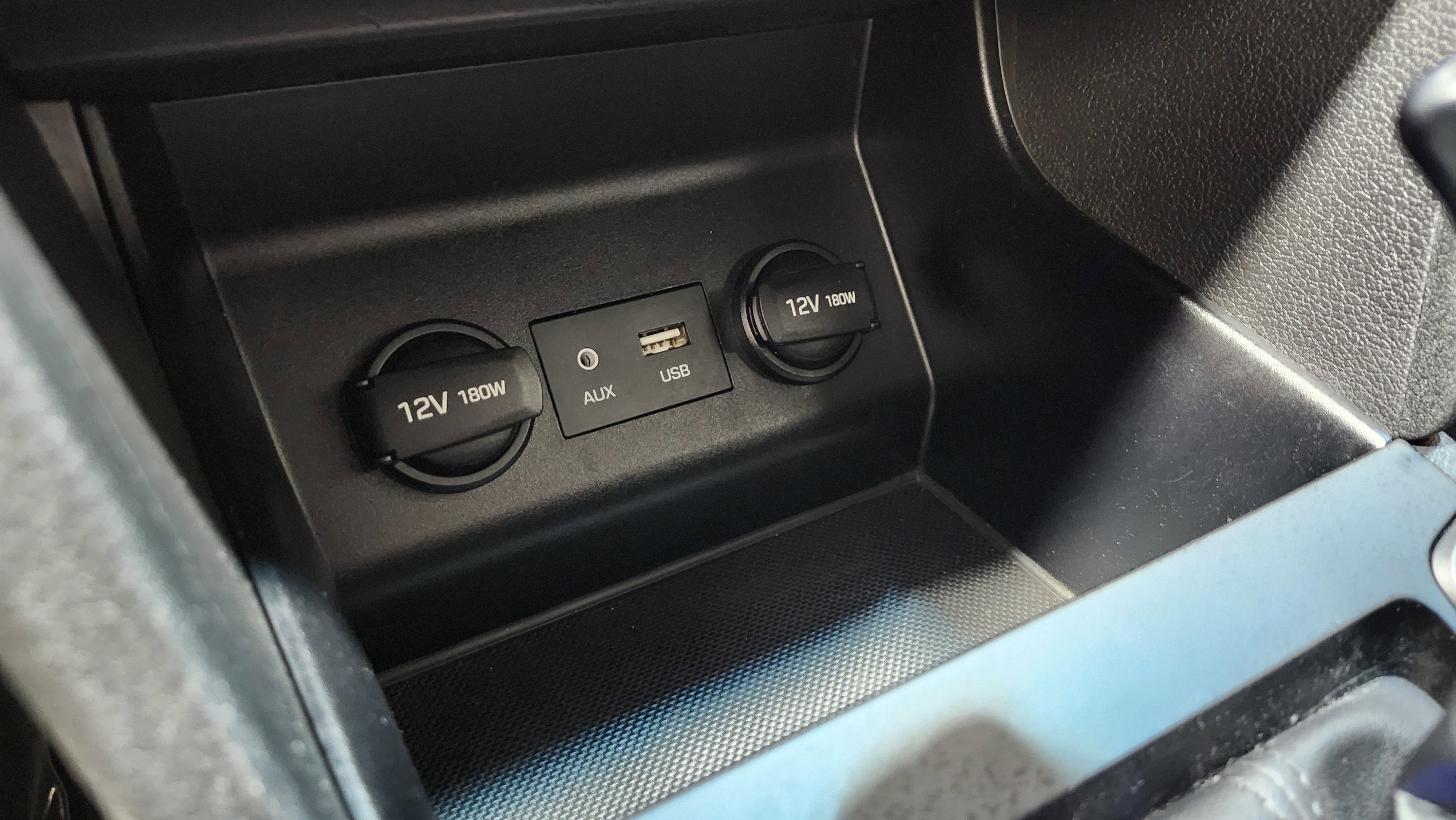 Used 2020 Hyundai Elantra Value Edition w/ Winter Weather Package image 9