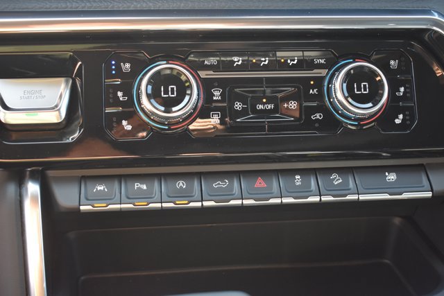 Used 2023 GMC Sierra 1500 Denali AWD/4WD image 25