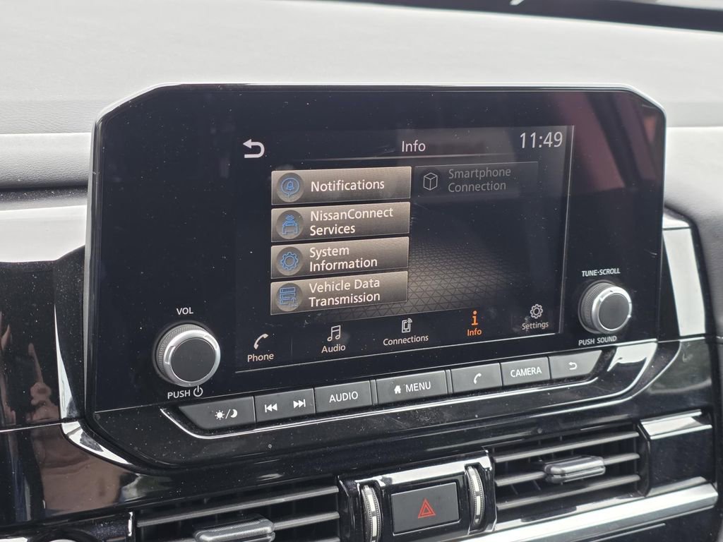 Used 2024 Nissan Pathfinder SV FWD image 16