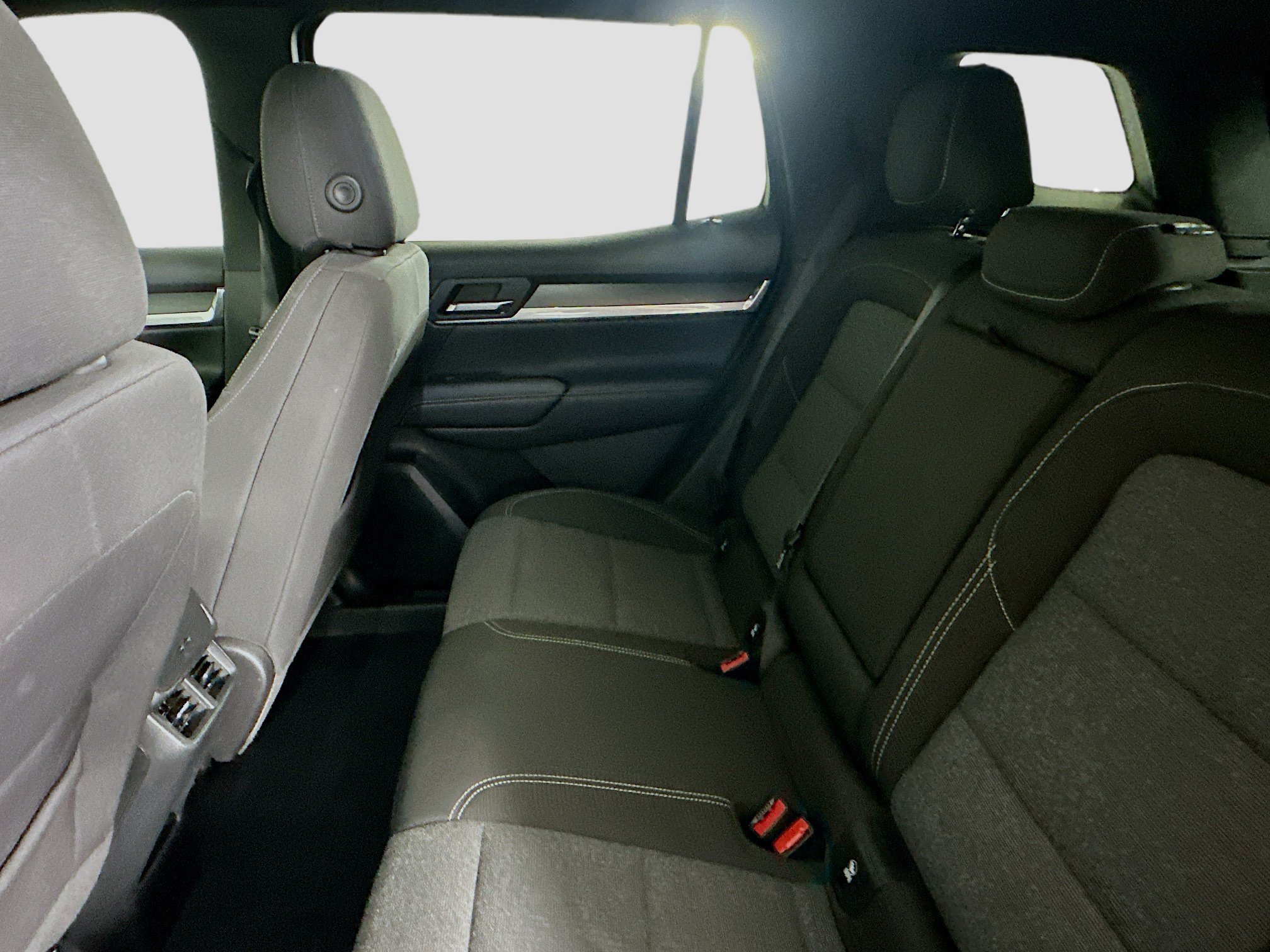 Used 2025 GMC Terrain Elevation AWD/4WD image 27
