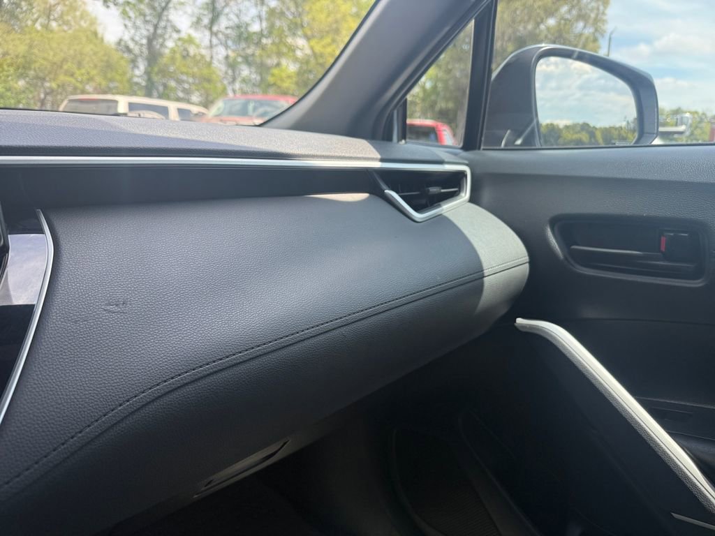 Used 2024 Toyota Corolla Cross SE image 26