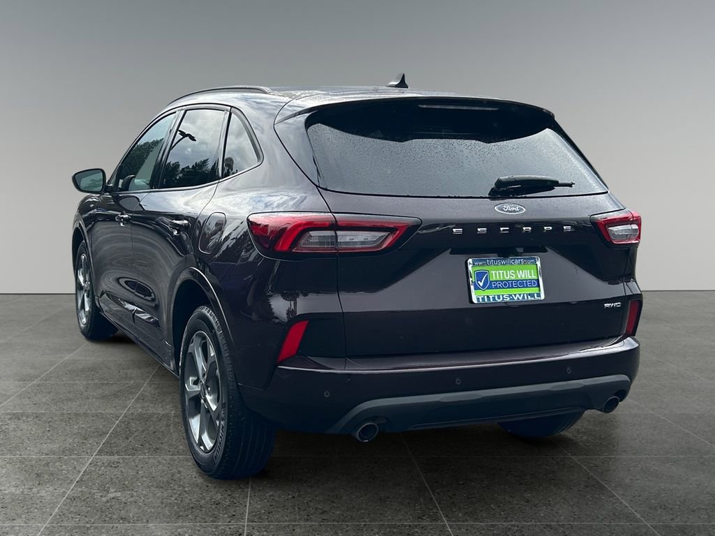 Used 2023 Ford Escape ST-Line w/ Tech Pack #1 AWD/4WD image 5