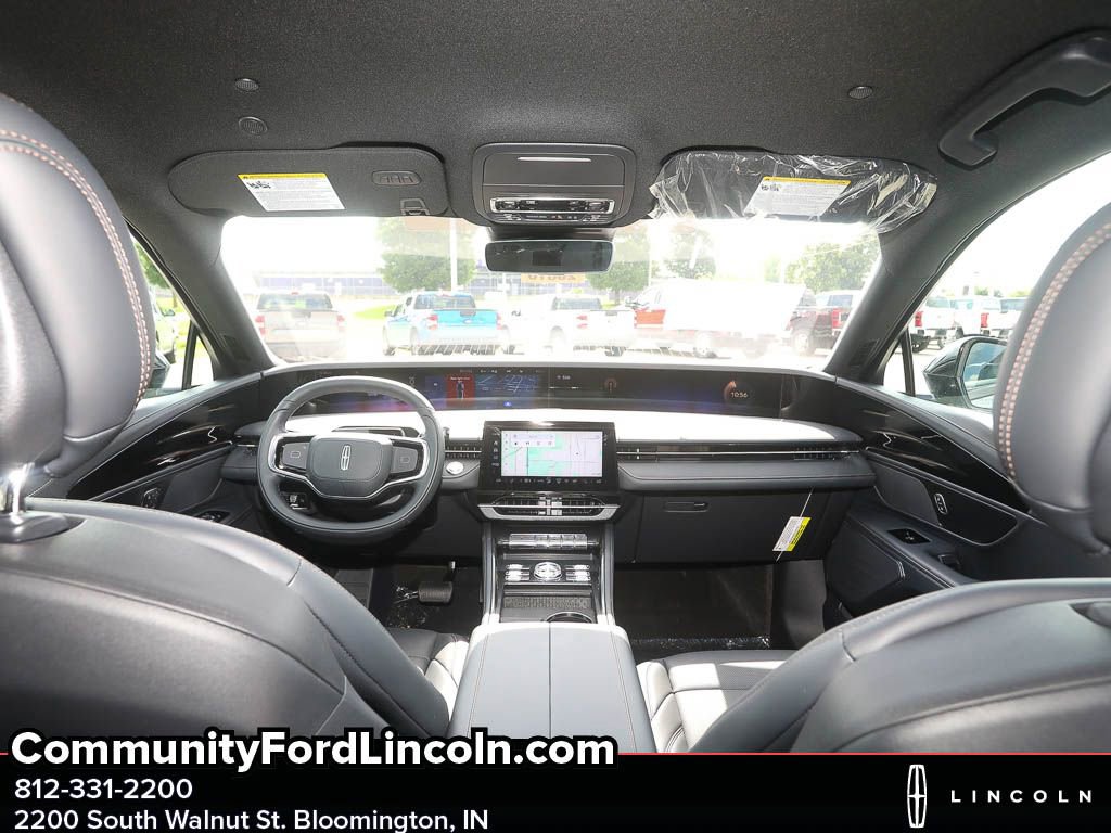 New 2025 Lincoln Nautilus Premier w/ Jet Appearance Package image 21