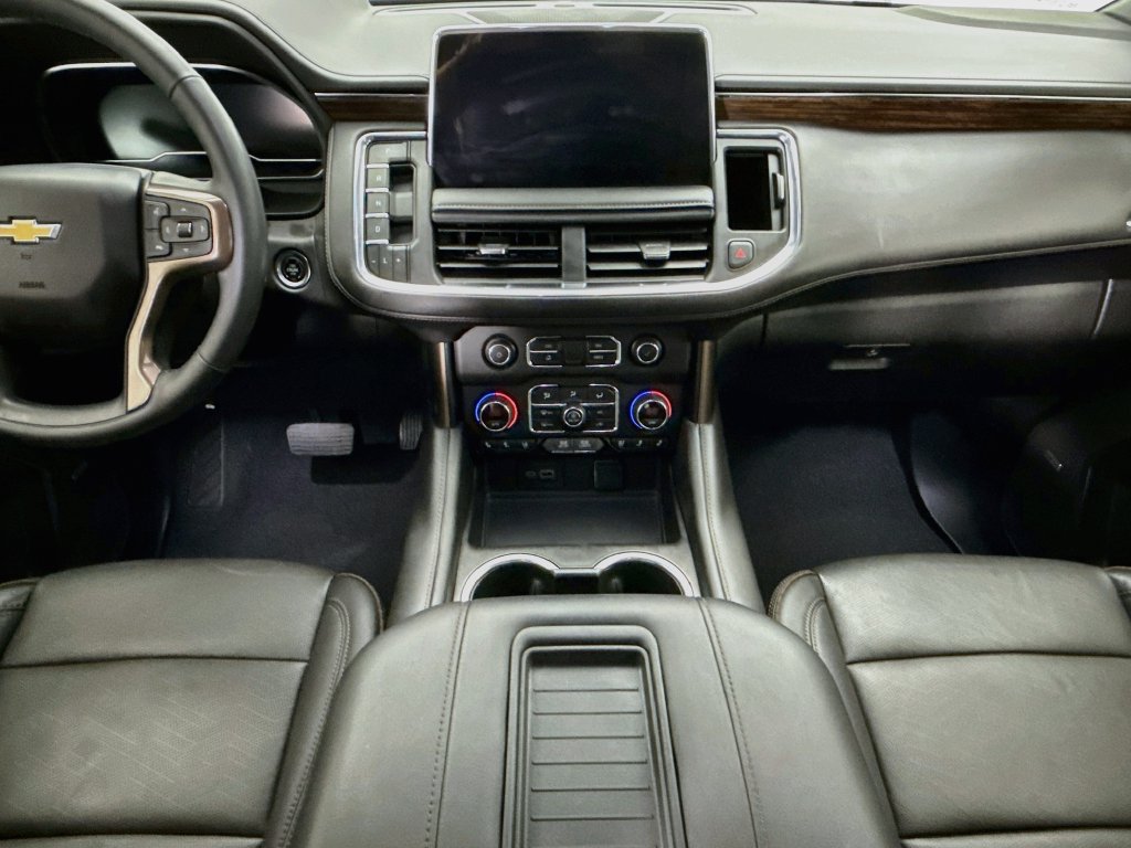 Used 2024 Chevrolet Tahoe High Country AWD/4WD image 13