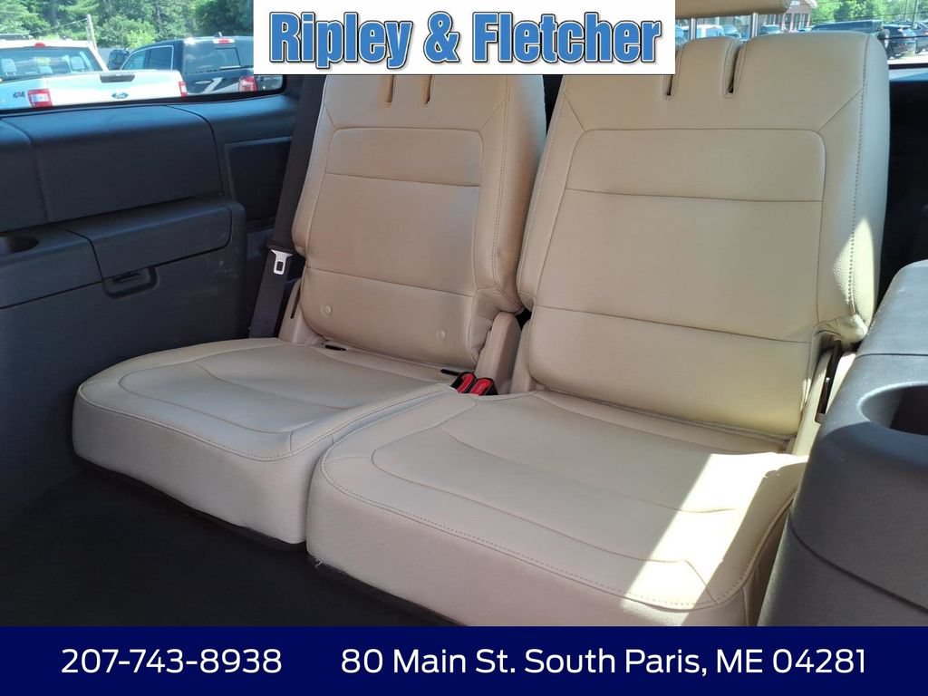 Used 2019 Ford Flex Limited w/ Class III Trailer Tow Package FWD image 15