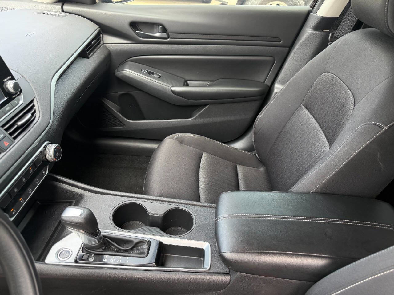 Used 2023 Nissan Altima 2.5 S image 9