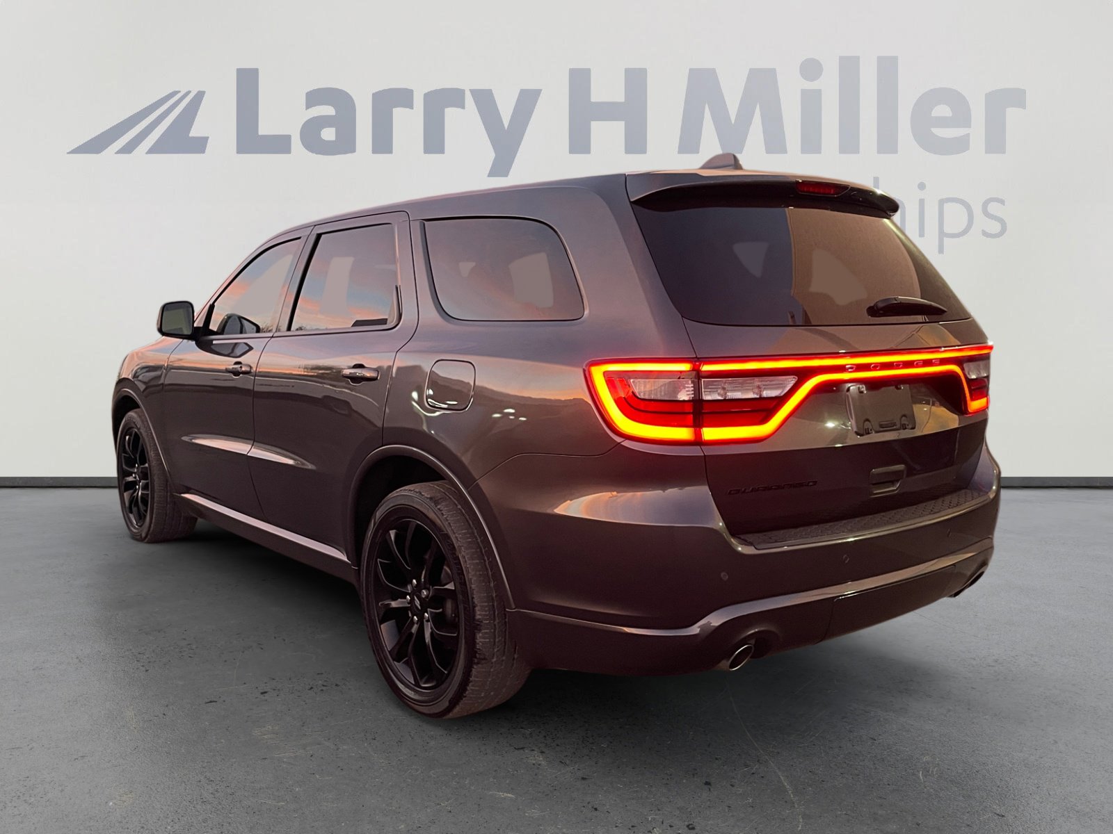 Used 2020 Dodge Durango SXT image 3