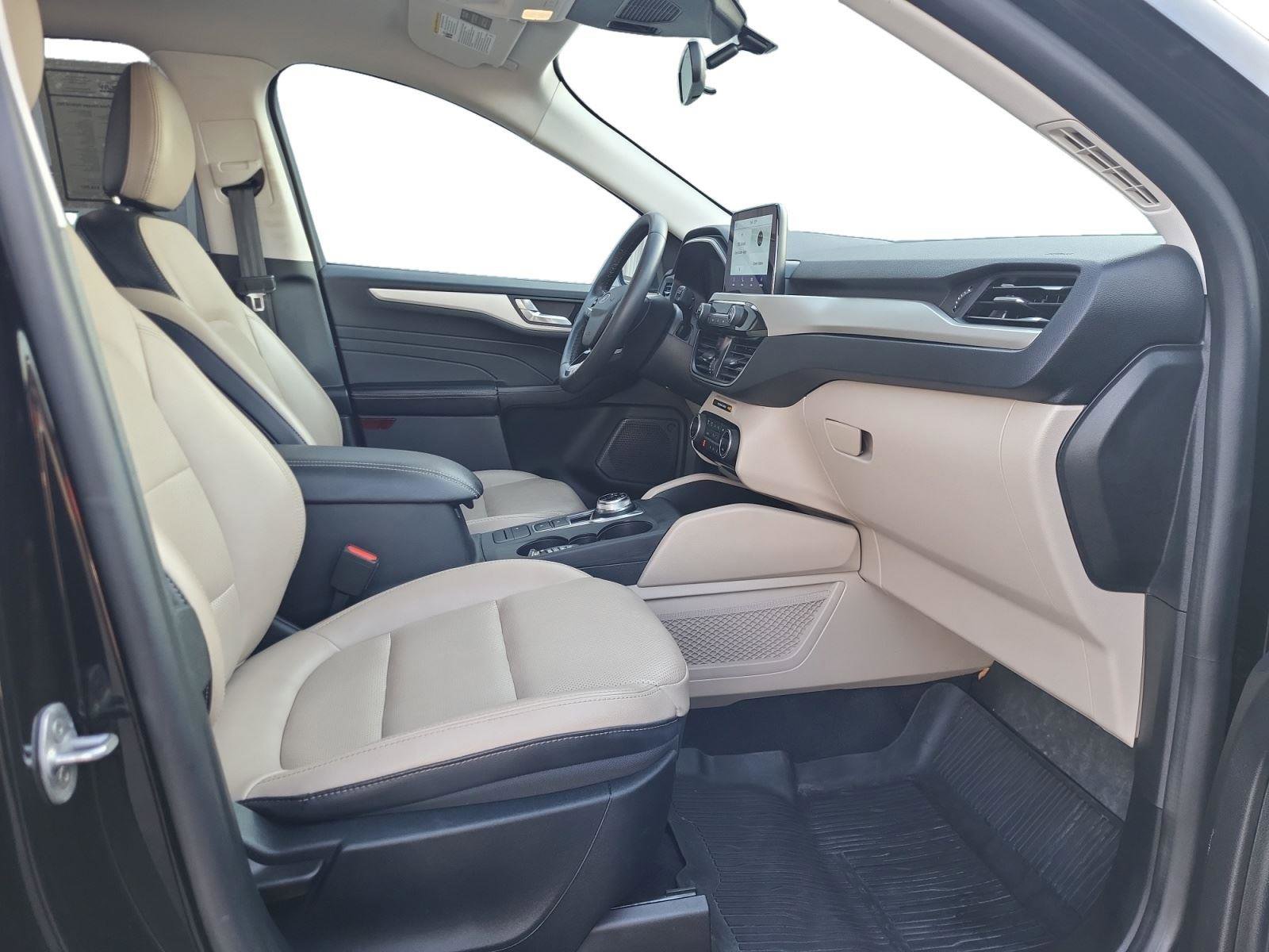 Used 2021 Ford Escape SEL image 25