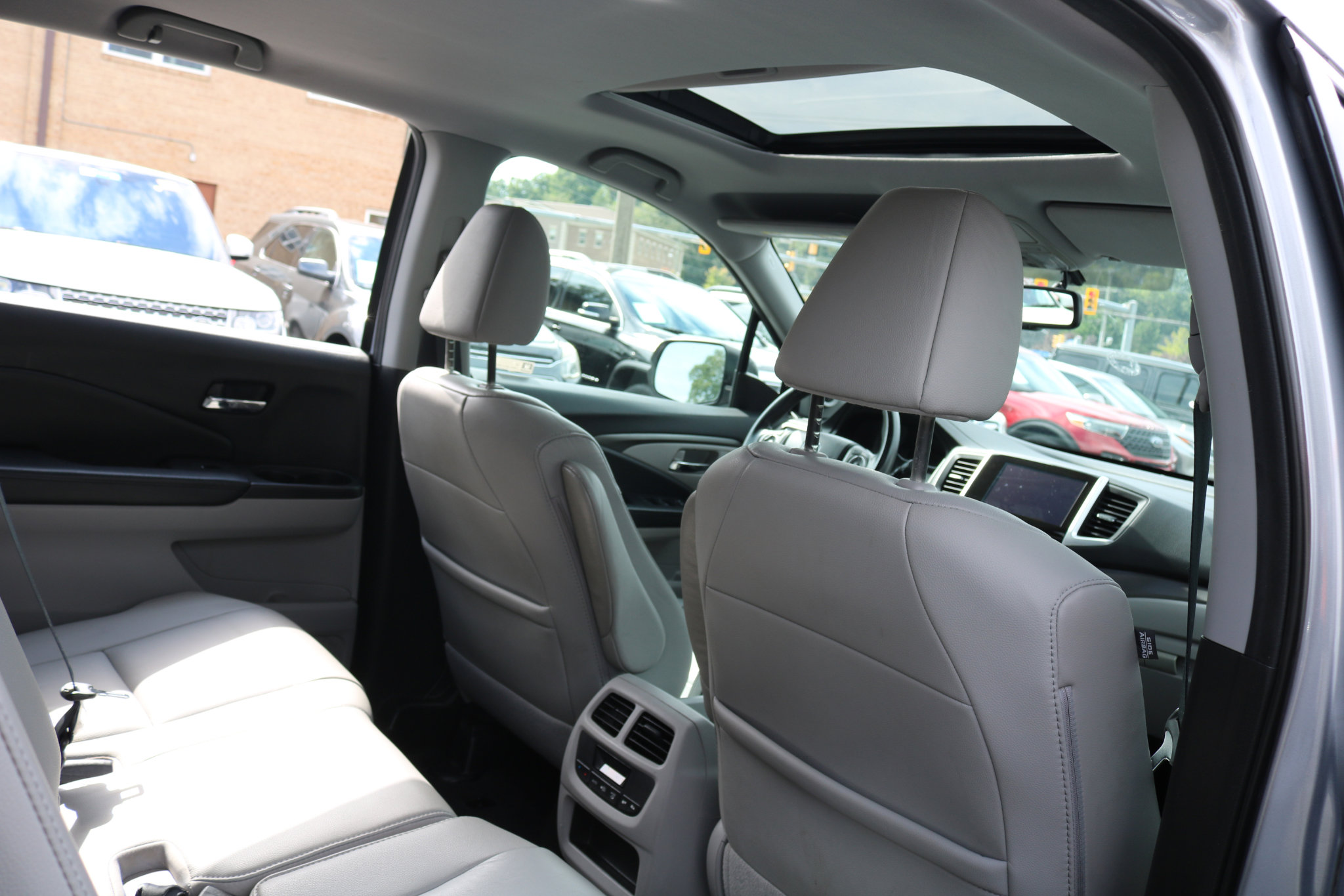Used 2018 Honda Pilot EX-L image 41