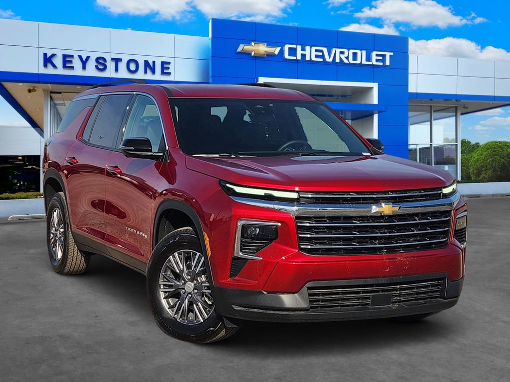 Used 2025 Chevrolet Traverse LT w/ Driver Confidence Package