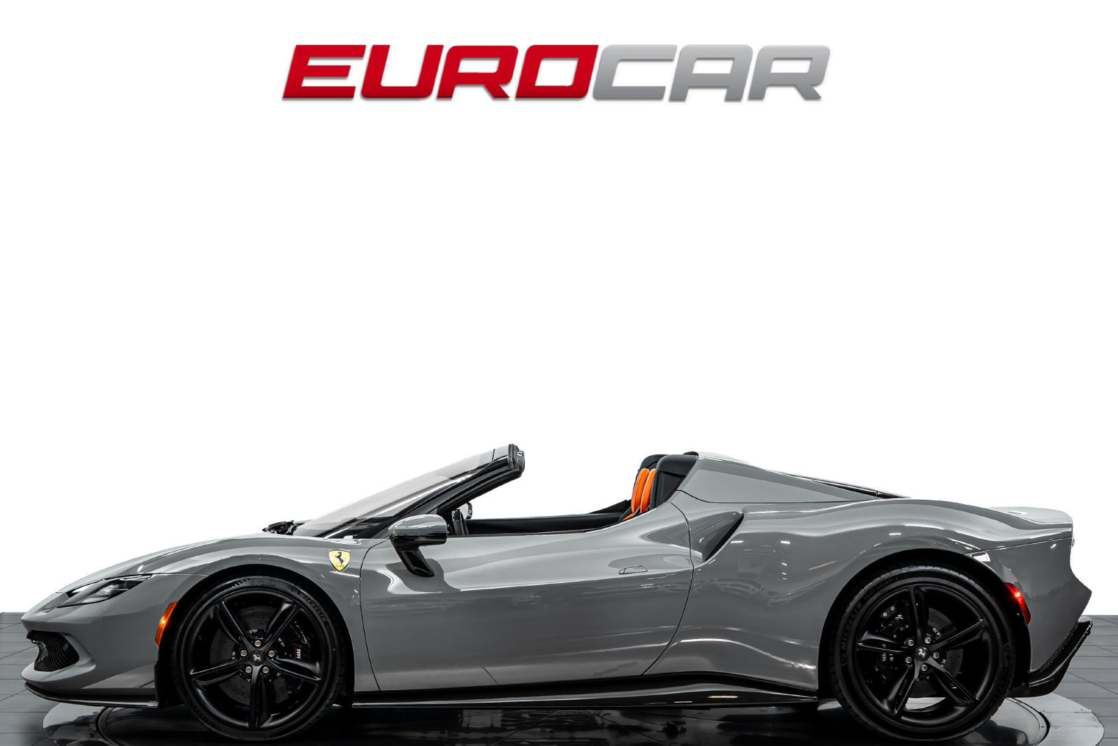 Used 2024 Ferrari 296 GTS RWD image 2