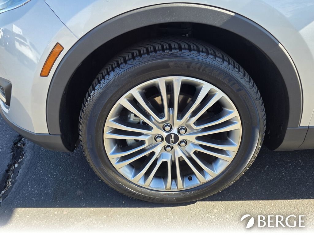 Used 2018 Lincoln MKX Reserve image 11