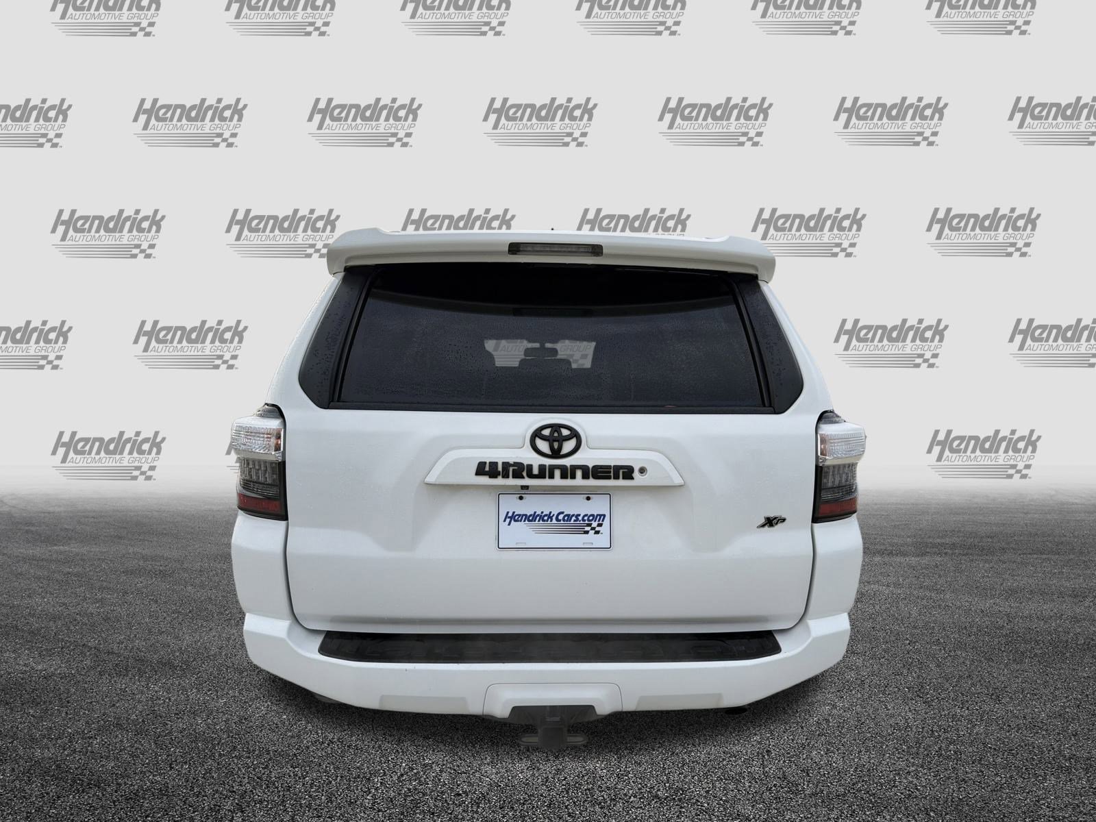 Used 2017 Toyota 4Runner SR5 Premium image 9