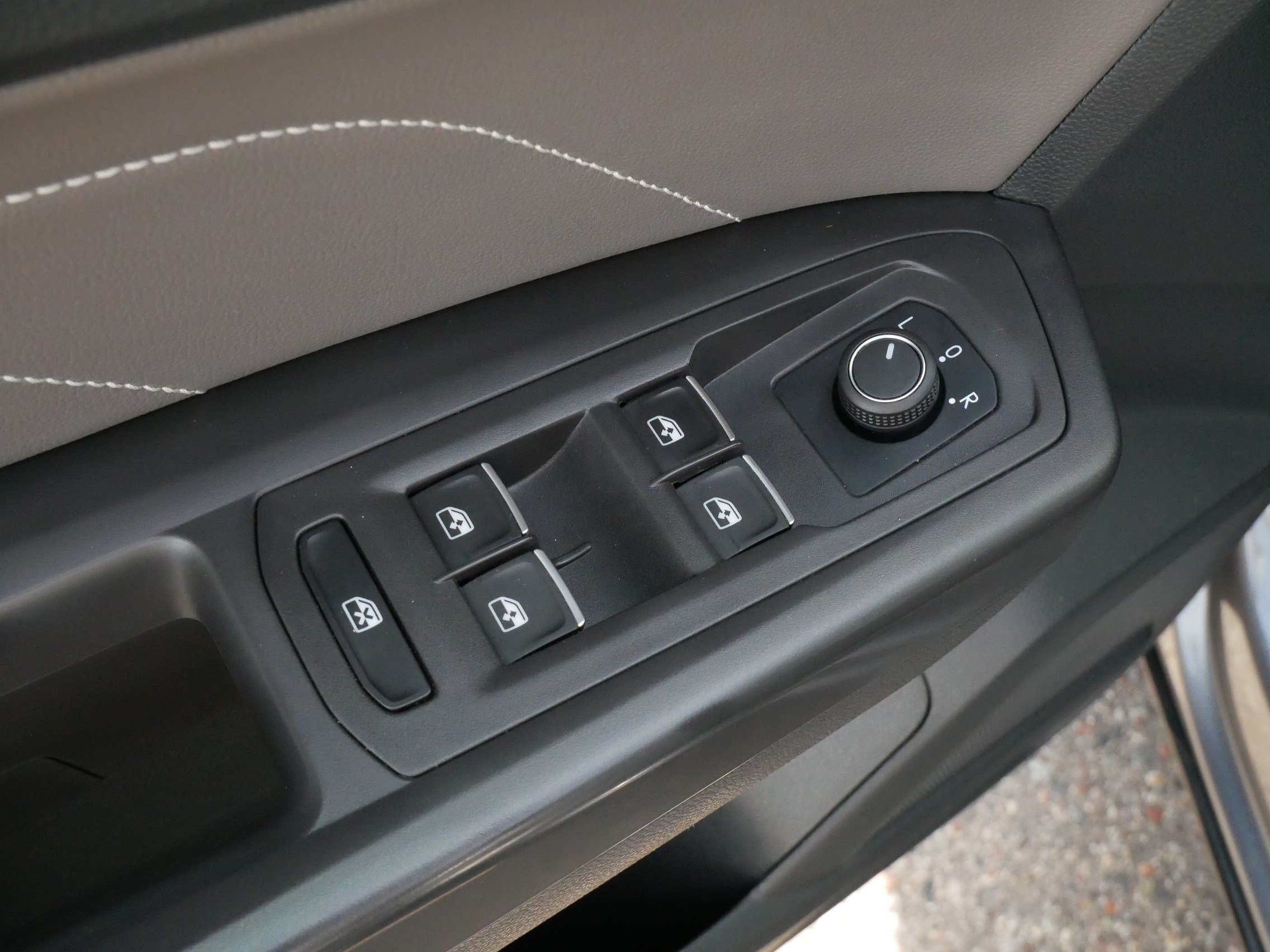 Certified 2022 Volkswagen Atlas SE AWD/4WD image 19