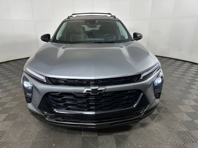 Used 2024 Chevrolet Trax ACTIV w/ Sunroof Package image 8