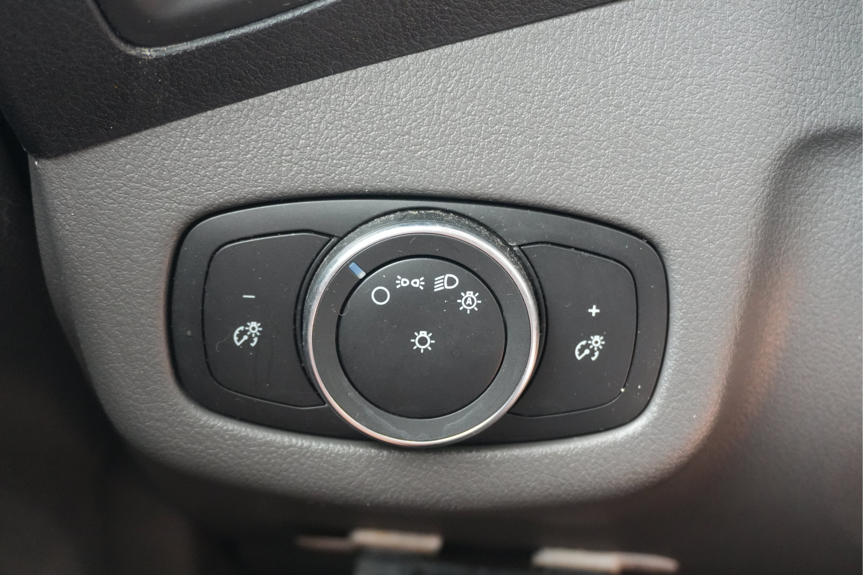 Used 2022 Ford Transit Connect XL FWD image 25