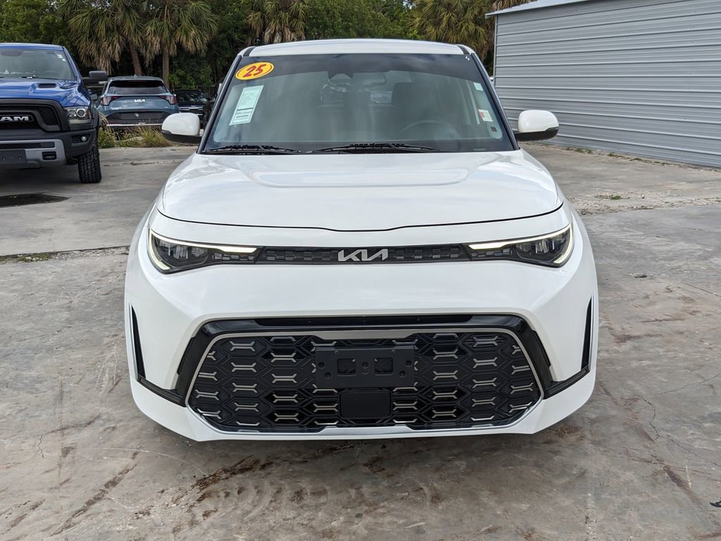 Certified 2025 Kia Soul GT-Line w/ GT-Line Technology Package image 3
