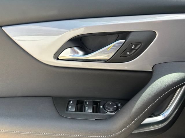 New 2026 Chevrolet Blazer LT w/ Midnight/Sport Edition FWD image 24