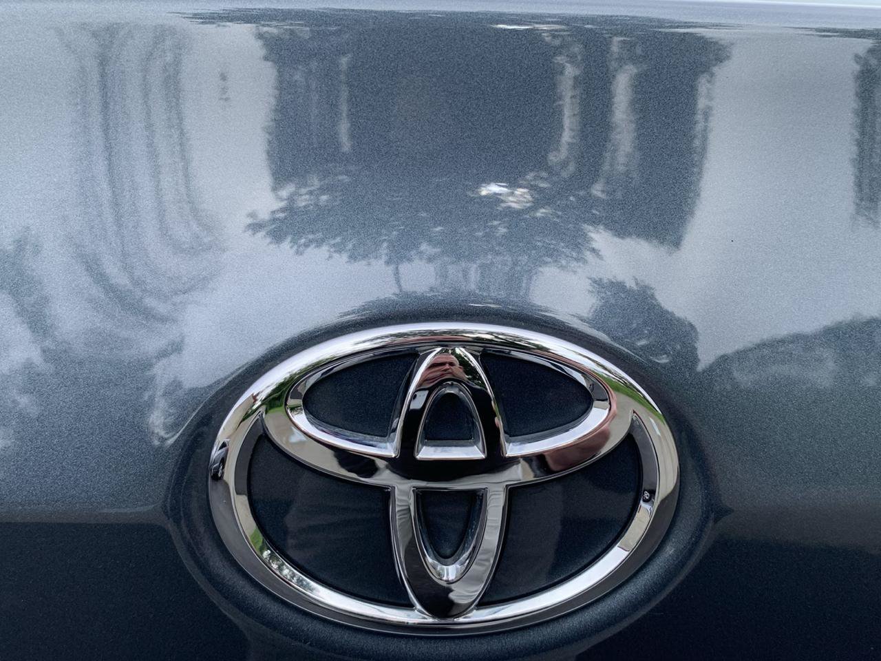 Used 2015 Toyota Corolla LE FWD image 24